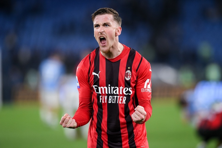 PA-隆戈:萨勒马科尔斯今日进行单独训练,其余仅希门尼斯缺席训练