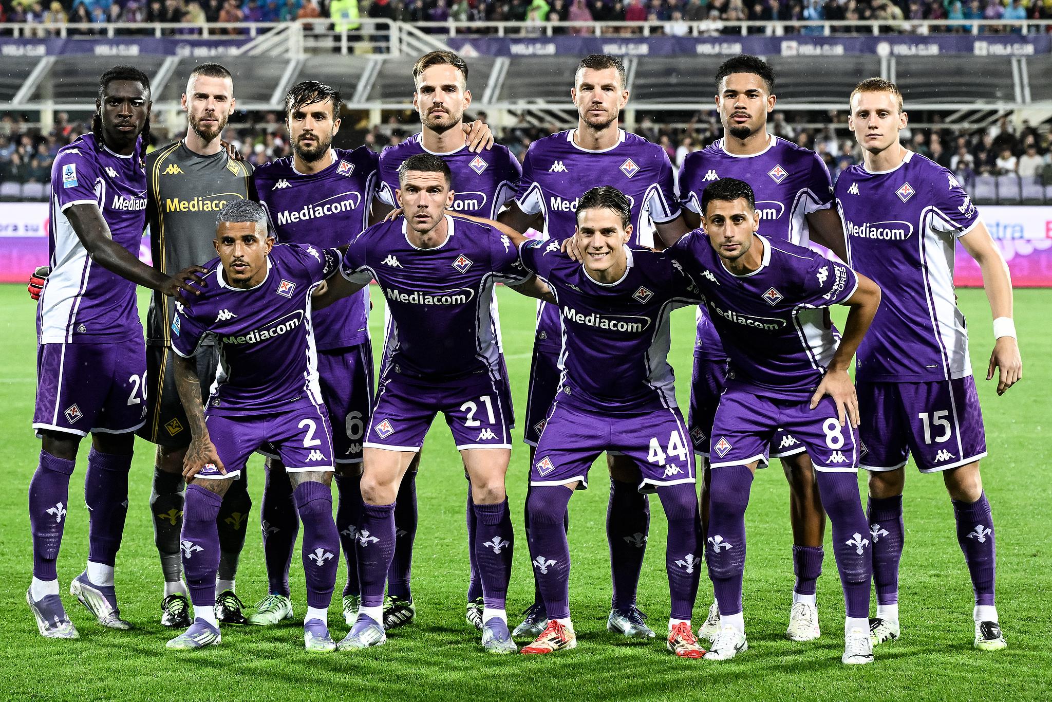 下载-紫百合公园停摆：众人齐聚缅怀罗科·科米索